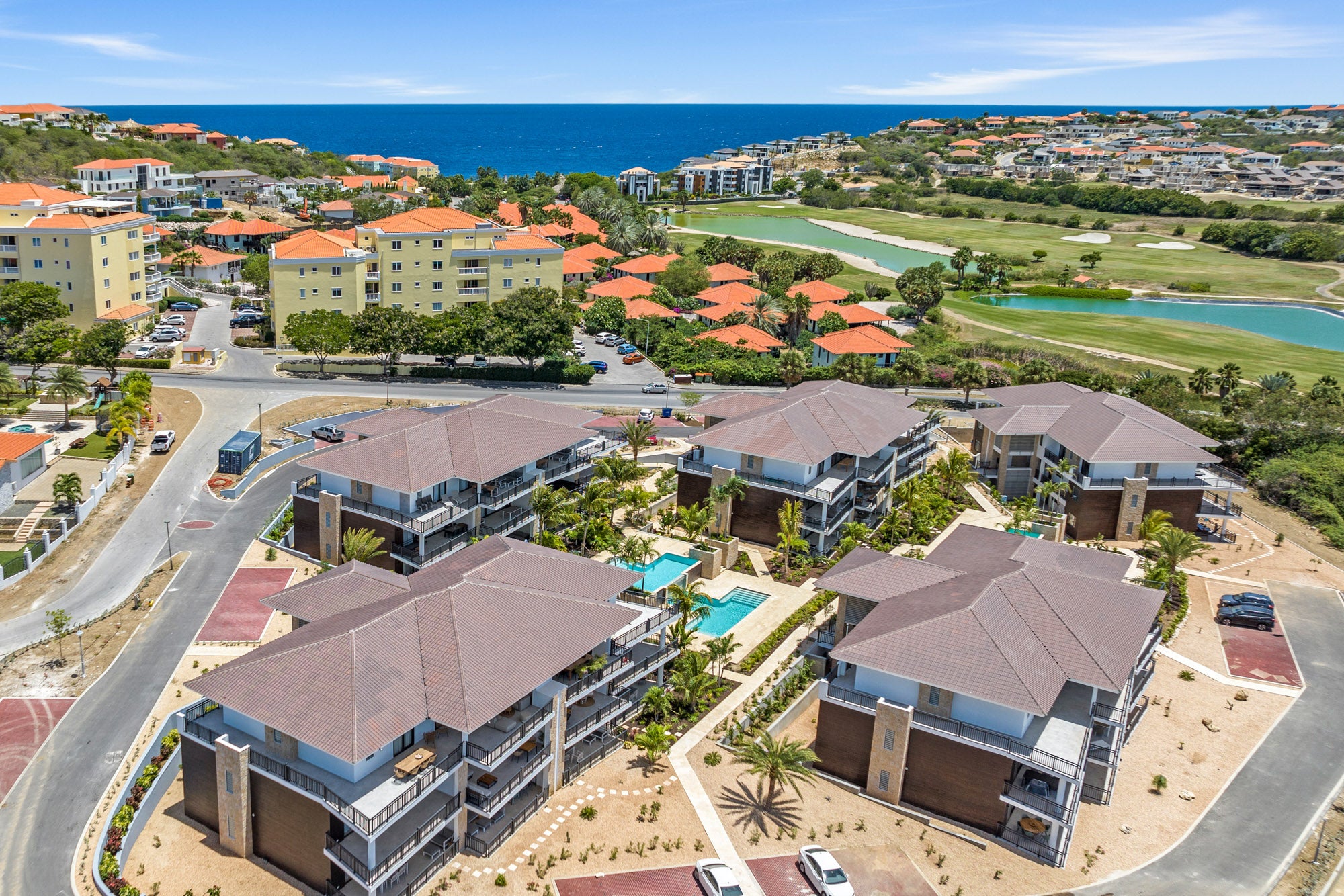 The Breeze Holiday Rentals - Blue Bay Beach Resort